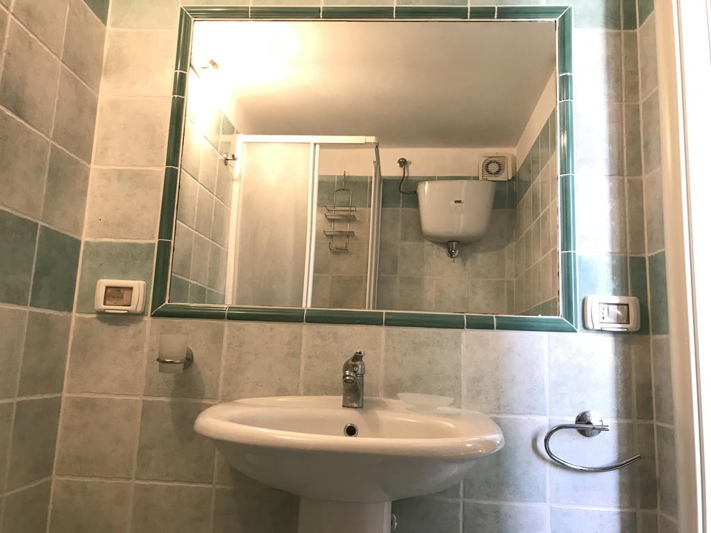 Clorinda - Immobilevante Ponza Buitenkant foto